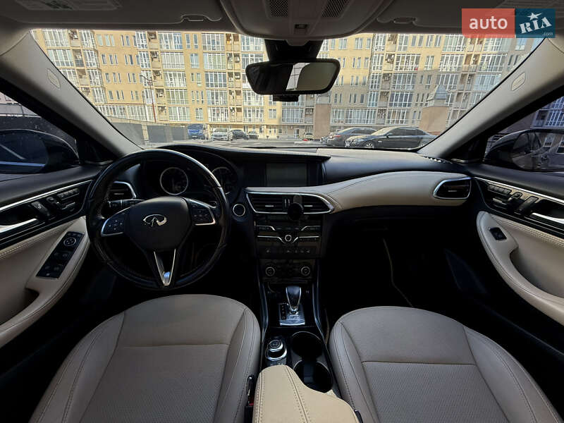 Внедорожник / Кроссовер Infiniti QX30 2016 в Харькове