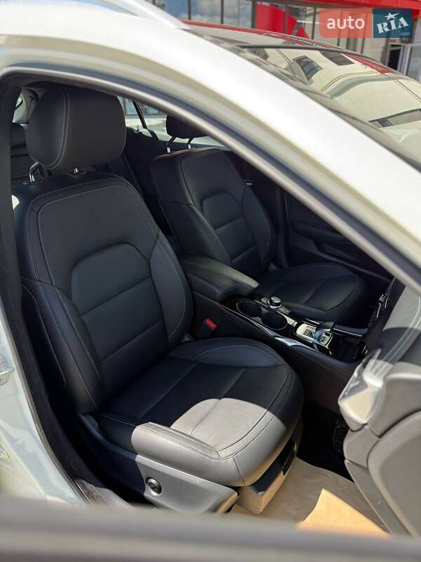 Позашляховик / Кросовер Infiniti QX30 2016 в Чернівцях фото 13 Позашляховик / Кросовер Infiniti QX30 2016 в Чернівцях