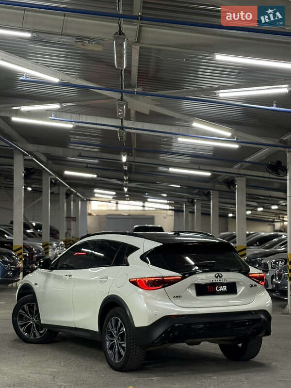 Позашляховик / Кросовер Infiniti QX30 2017 в Одесі