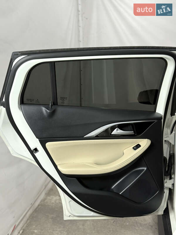 Позашляховик / Кросовер Infiniti QX30 2017 в Одесі