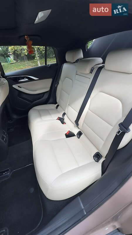 Внедорожник / Кроссовер Infiniti QX30 2018 в Киеве