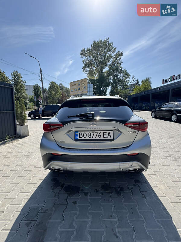 Внедорожник / Кроссовер Infiniti QX30 2016 в Тернополе