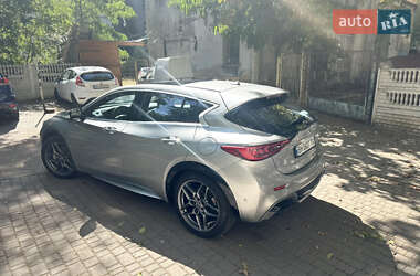 Внедорожник / Кроссовер Infiniti QX30 2017 в 