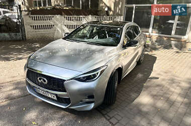 Внедорожник / Кроссовер Infiniti QX30 2017 в 