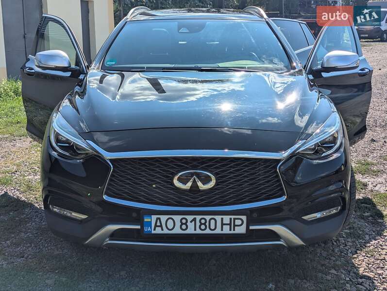 Внедорожник / Кроссовер Infiniti QX30 2016 в Ужгороде