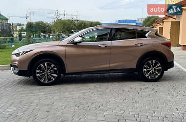 Внедорожник / Кроссовер Infiniti QX30 2017 в 