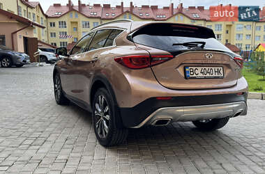Внедорожник / Кроссовер Infiniti QX30 2017 в 