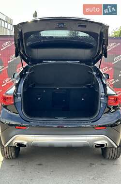 Внедорожник / Кроссовер Infiniti QX30 2018 в 