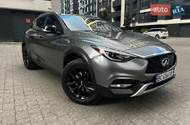 Внедорожник / Кроссовер Infiniti QX30 2016 в Львове