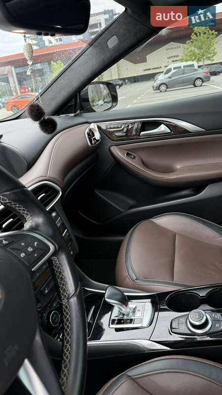 Внедорожник / Кроссовер Infiniti QX30 2018 в Киеве
