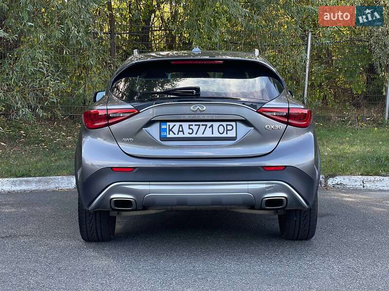 Позашляховик / Кросовер Infiniti QX30 2016 в Києві
