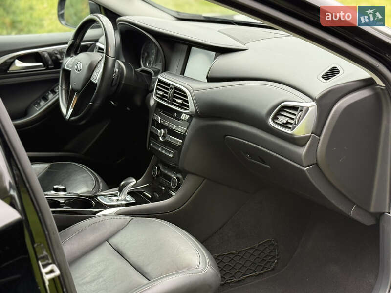 Внедорожник / Кроссовер Infiniti QX30 2017 в Ивано-Франковске