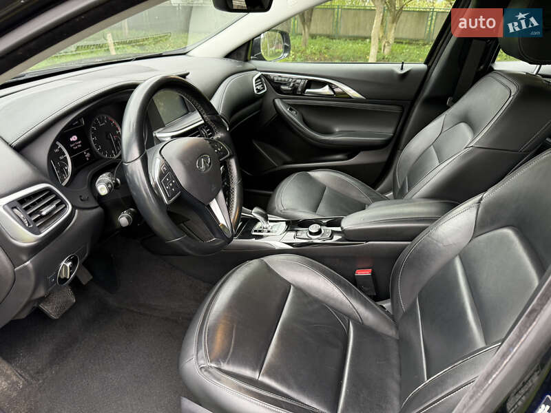 Внедорожник / Кроссовер Infiniti QX30 2017 в Ивано-Франковске