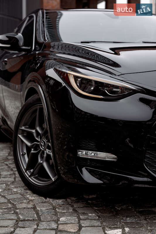 Внедорожник / Кроссовер Infiniti QX30 2016 в Днепре фото 2 Внедорожник / Кроссовер Infiniti QX30 2016 в Днепре