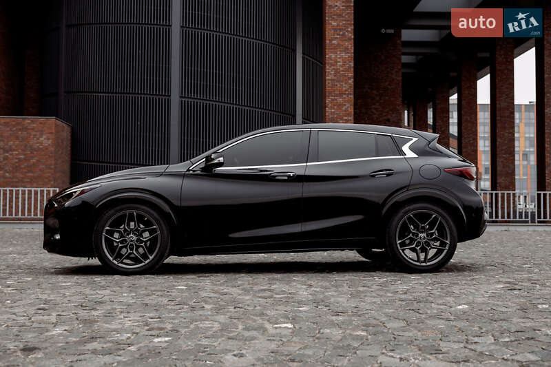 Внедорожник / Кроссовер Infiniti QX30 2016 в Днепре фото 9 Внедорожник / Кроссовер Infiniti QX30 2016 в Днепре