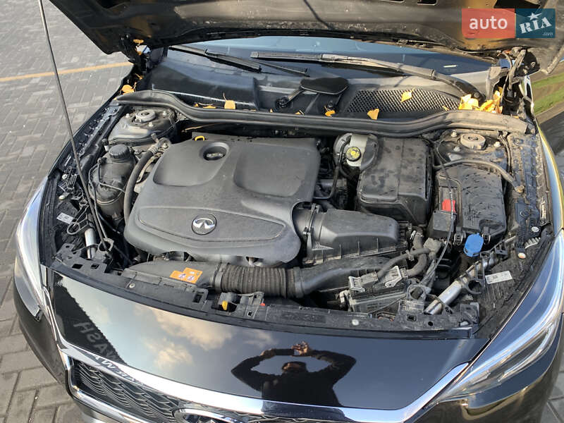 Внедорожник / Кроссовер Infiniti QX30 2017 в Васищево