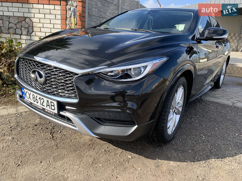 Внедорожник / Кроссовер Infiniti QX30 2017 в Васищево