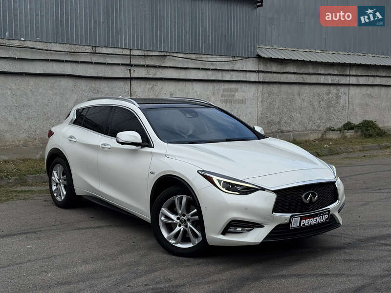 Infiniti QX30 2017