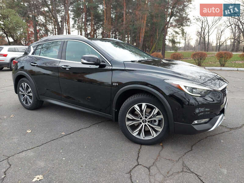 Позашляховик / Кросовер Infiniti QX30 2016 в Кременчуці
