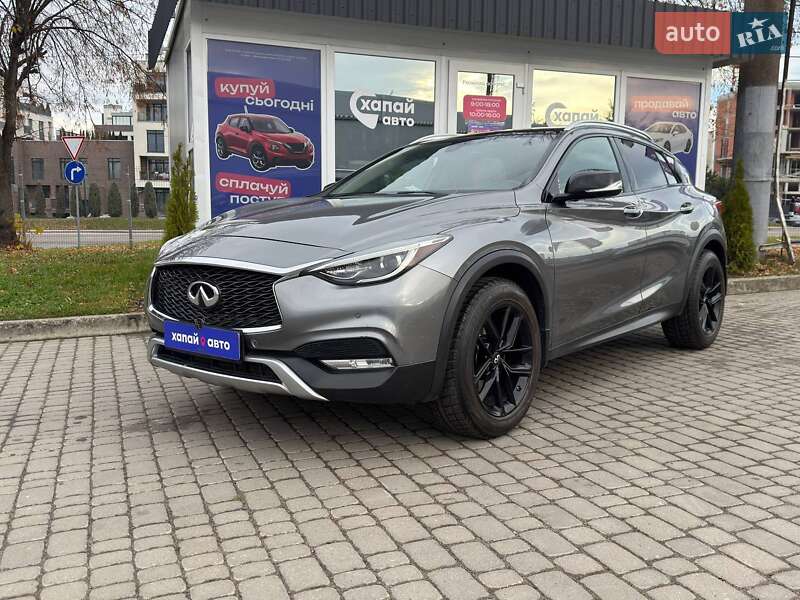 Позашляховик / Кросовер Infiniti QX30 2016 в Львові