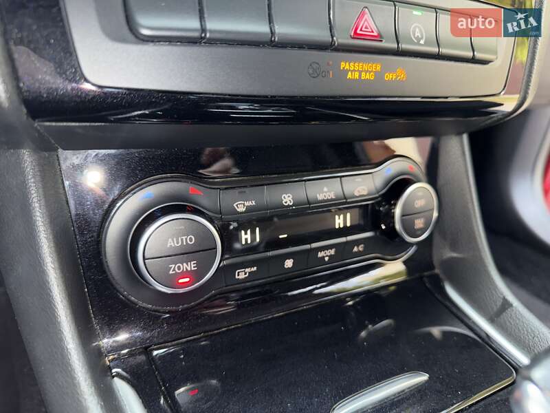 Внедорожник / Кроссовер Infiniti QX30 2018 в Днепре фото 26 Внедорожник / Кроссовер Infiniti QX30 2018 в Днепре