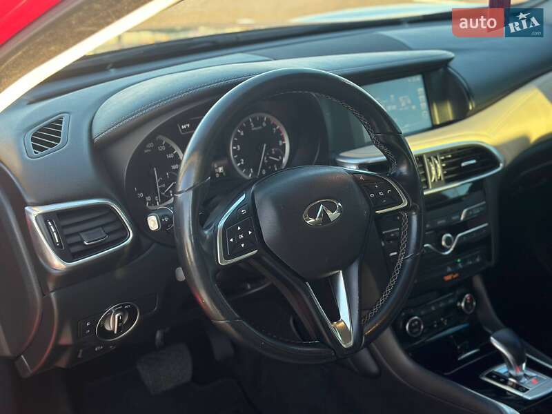 Внедорожник / Кроссовер Infiniti QX30 2017 в Одессе