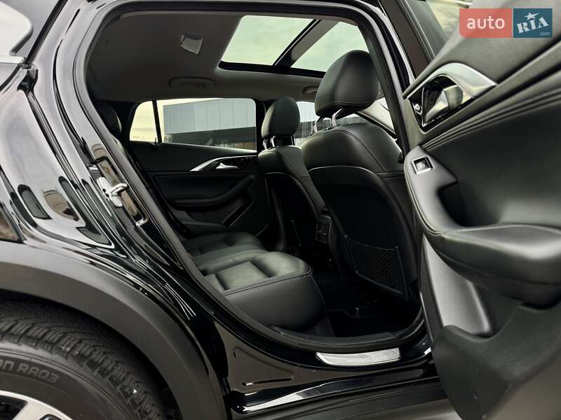 Позашляховик / Кросовер Infiniti QX30 2016 в Києві фото 24 Позашляховик / Кросовер Infiniti QX30 2016 в Києві