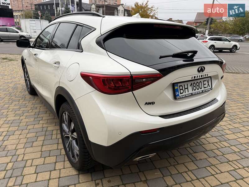 Внедорожник / Кроссовер Infiniti QX30 2017 в Одессе
