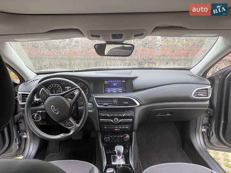 Позашляховик / Кросовер Infiniti QX30 2018 в Києві