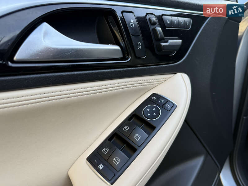 Внедорожник / Кроссовер Infiniti QX30 2016 в Измаиле фото 19 Внедорожник / Кроссовер Infiniti QX30 2016 в Измаиле