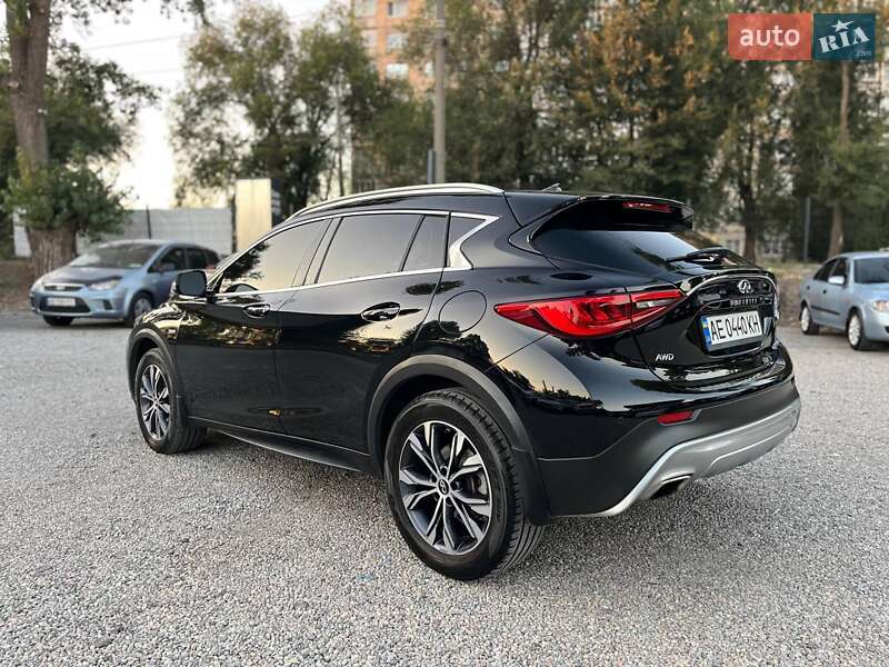 Внедорожник / Кроссовер Infiniti QX30 2016 в Днепре фото 8 Внедорожник / Кроссовер Infiniti QX30 2016 в Днепре