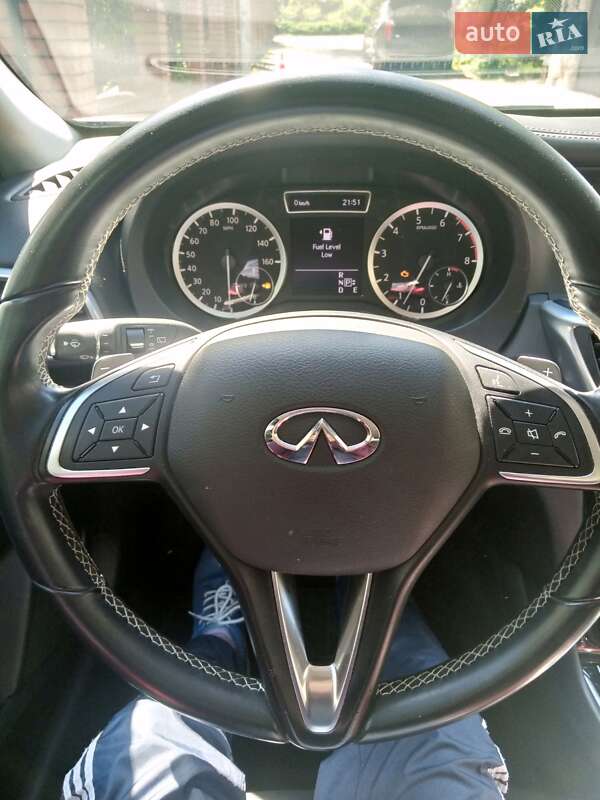 Внедорожник / Кроссовер Infiniti QX30 2017 в Львове