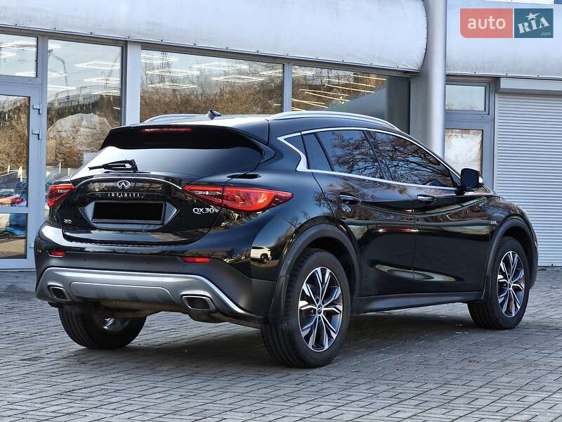 Внедорожник / Кроссовер Infiniti QX30 2016 в Днепре фото 6 Внедорожник / Кроссовер Infiniti QX30 2016 в Днепре