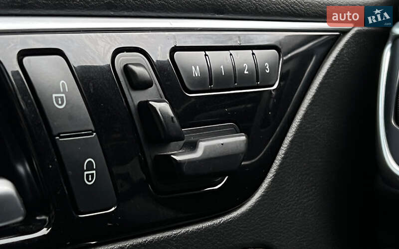 Внедорожник / Кроссовер Infiniti QX30 2016 в Львове