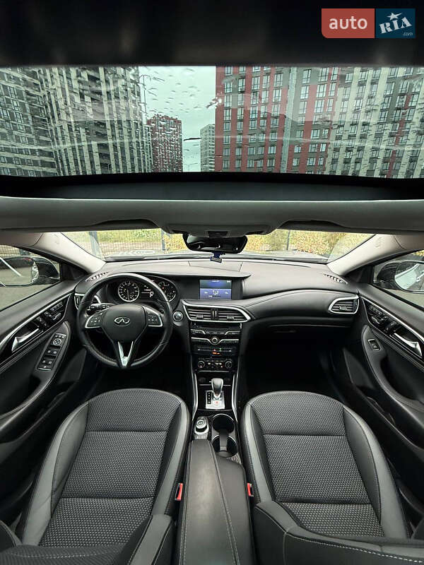 Внедорожник / Кроссовер Infiniti QX30 2018 в Киеве