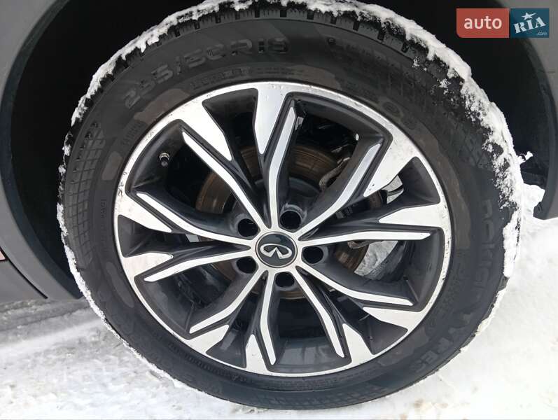 Внедорожник / Кроссовер Infiniti QX30 2018 в Конотопе