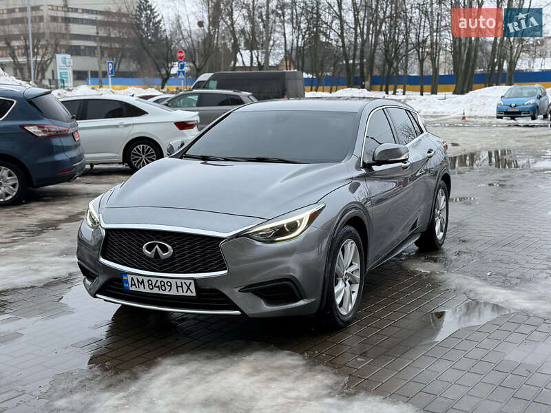 Infiniti QX30 2018