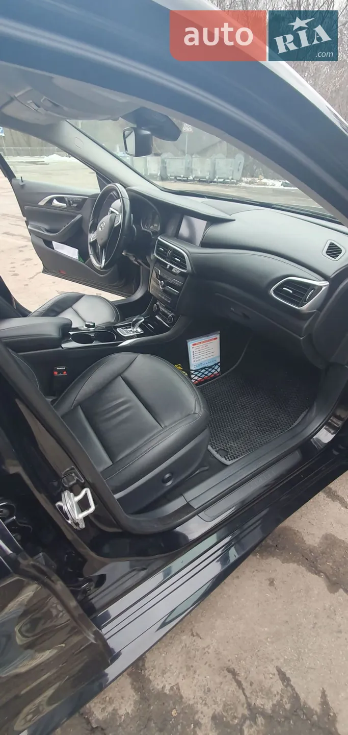 2017 Infiniti QX30 - мініатюра 25