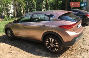 Внедорожник / Кроссовер Infiniti QX30 2017 в Киеве