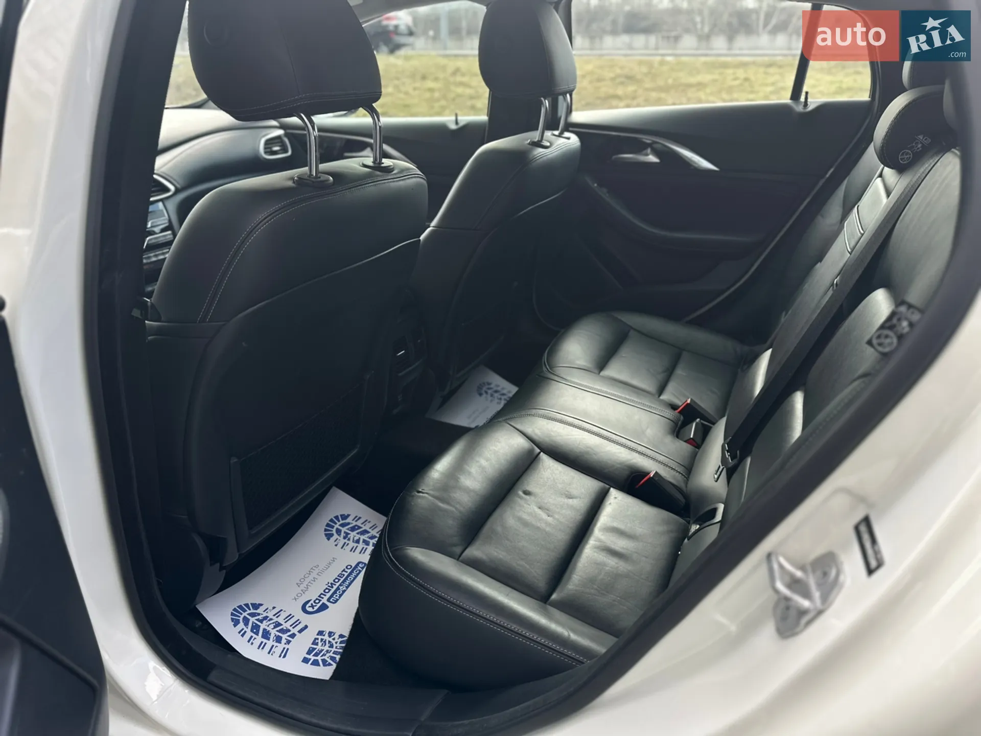 2016 Infiniti QX30 - мініатюра 20