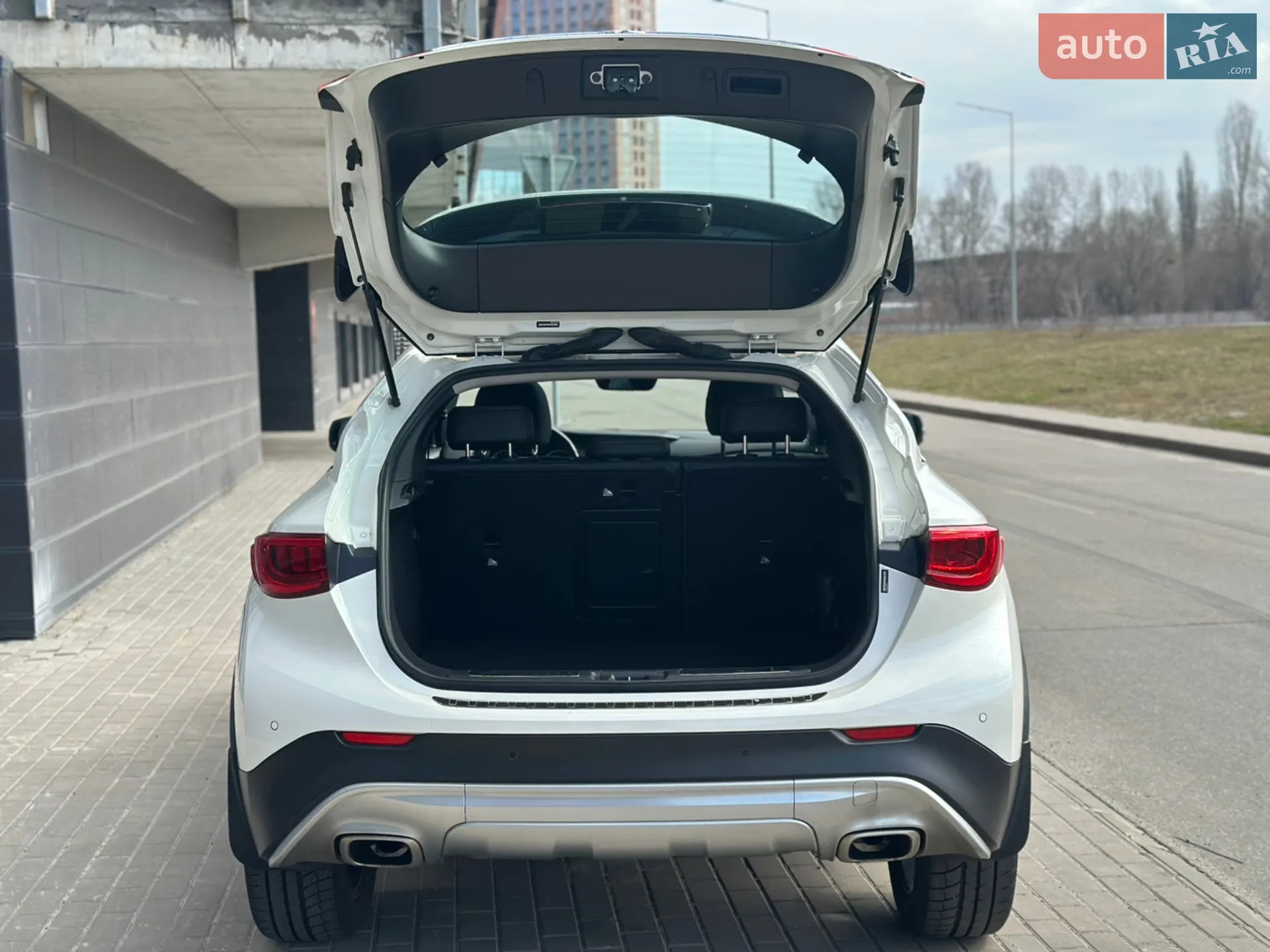 2016 Infiniti QX30 - мініатюра 21