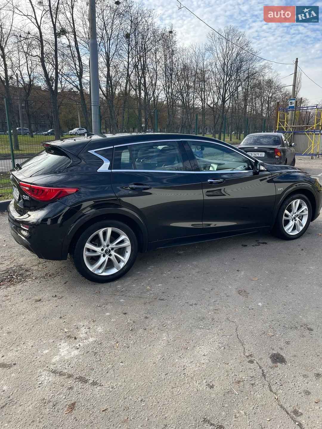 2017 Infiniti QX30 - мініатюра 5