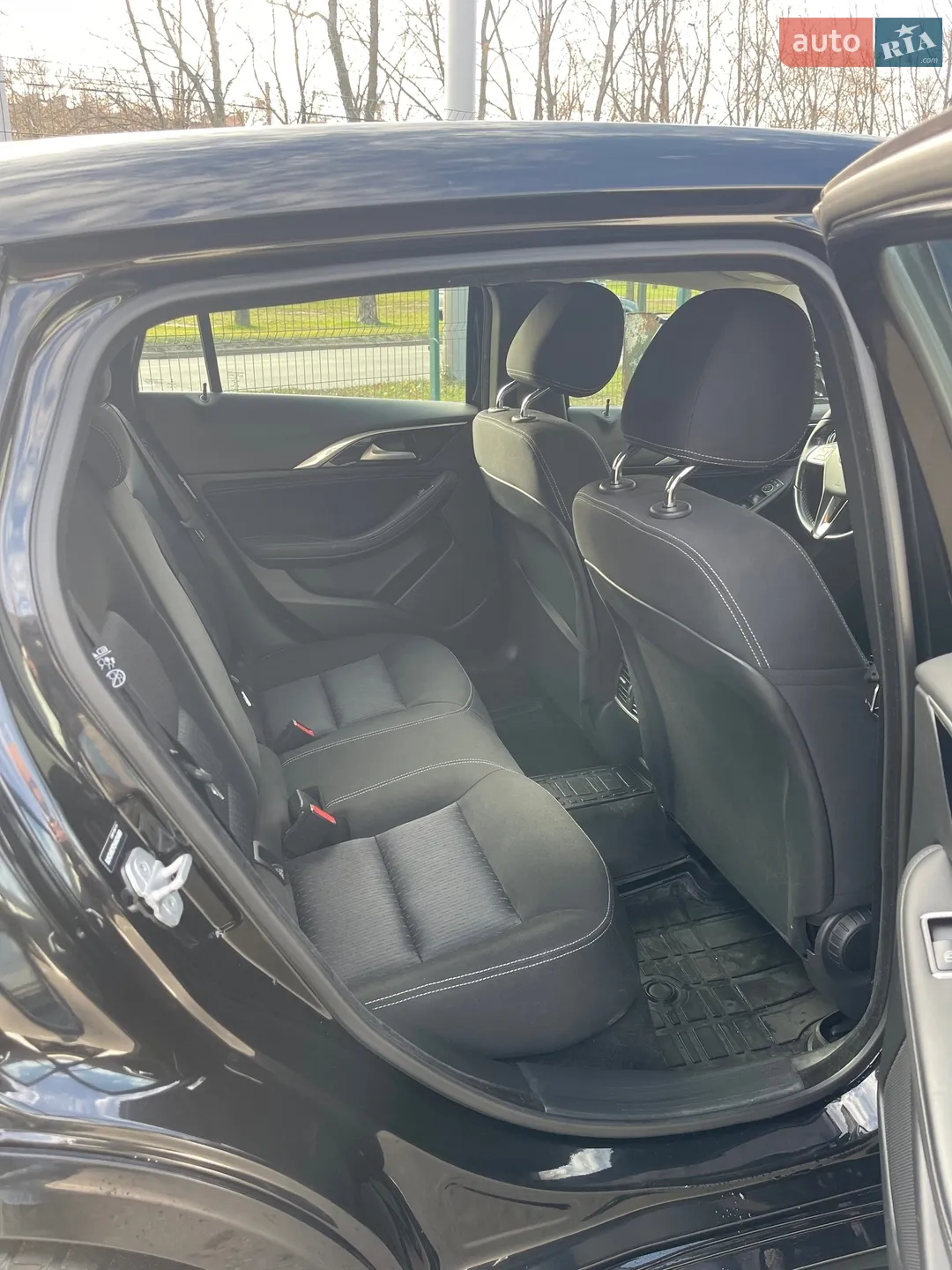 2017 Infiniti QX30 - мініатюра 9