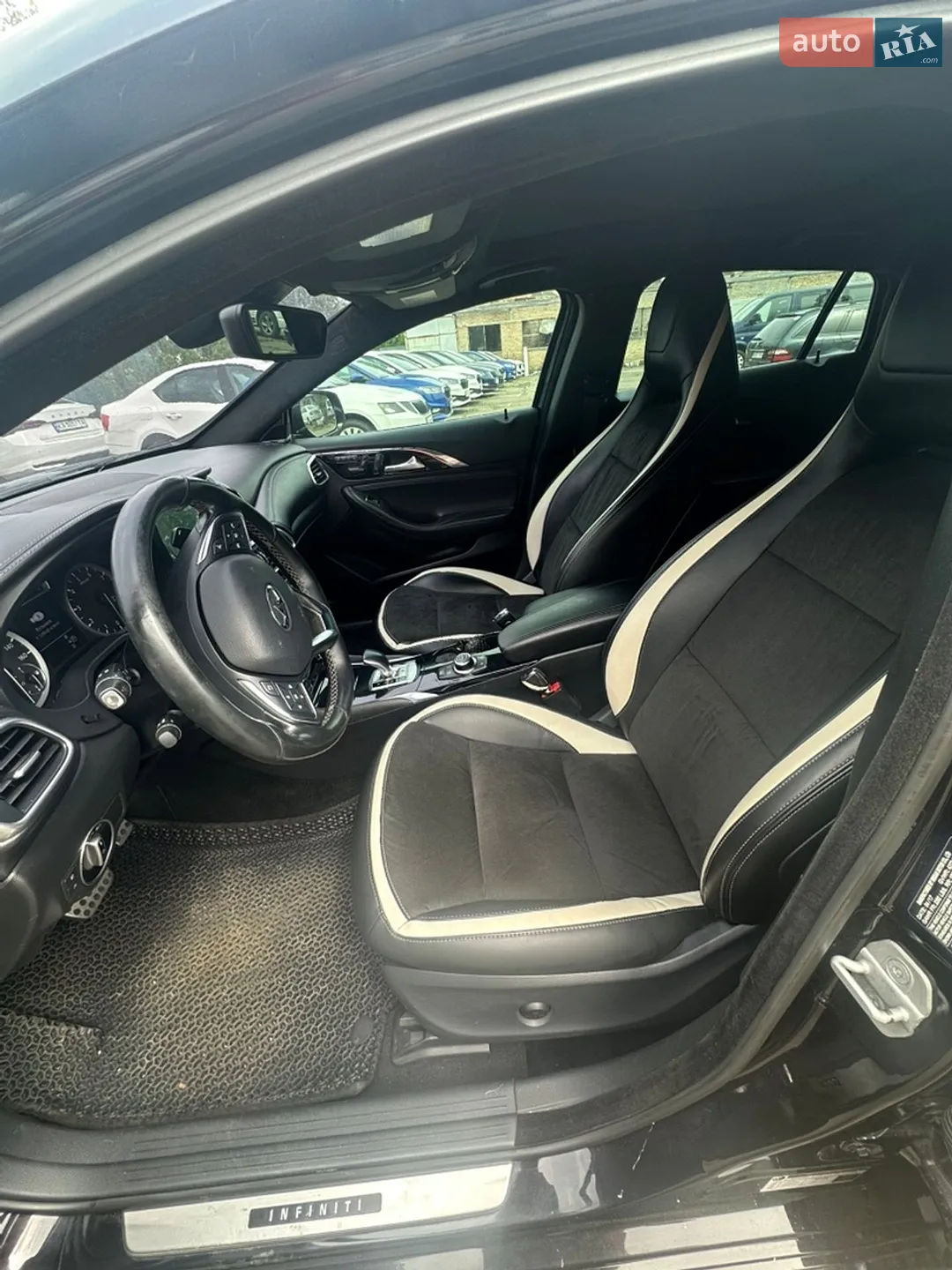 2017 Infiniti QX30 - мініатюра 9