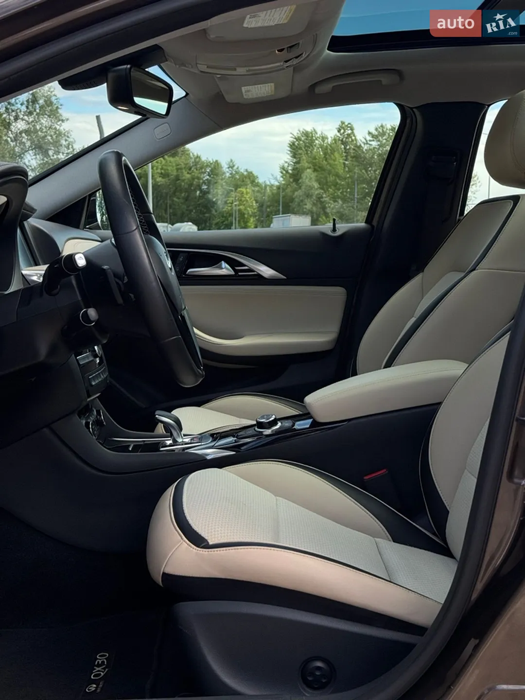 2019 Infiniti QX30 - мініатюра 23