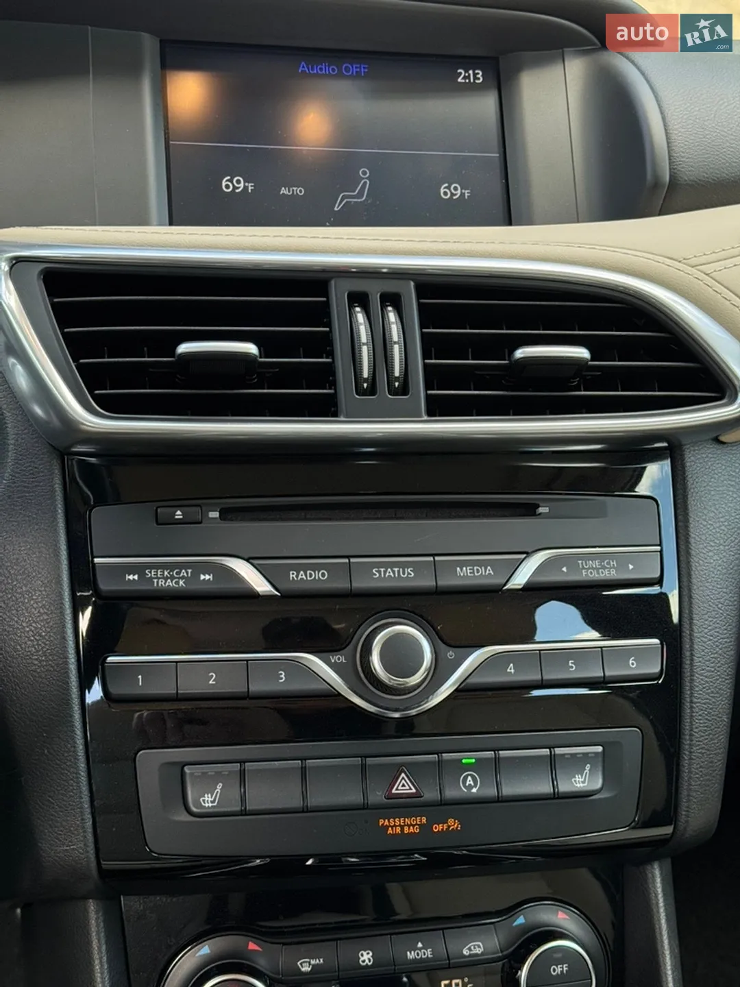 2019 Infiniti QX30 - мініатюра 32
