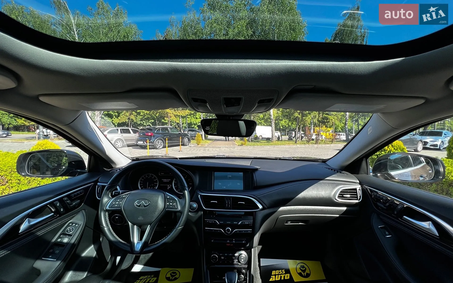 2019 Infiniti QX30 - мініатюра 17