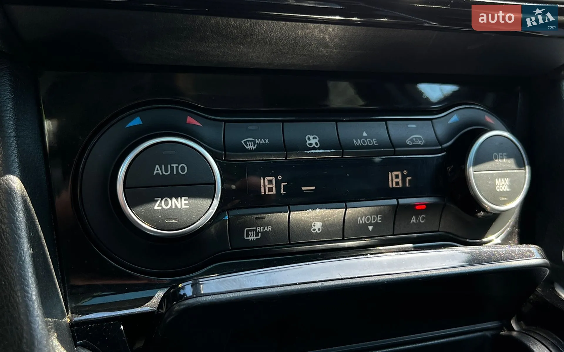 2016 Infiniti QX30 - мініатюра 19
