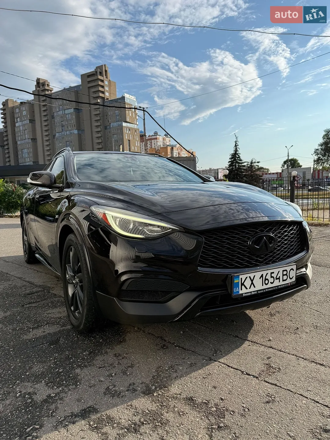 2017 Infiniti QX30 - мініатюра 7