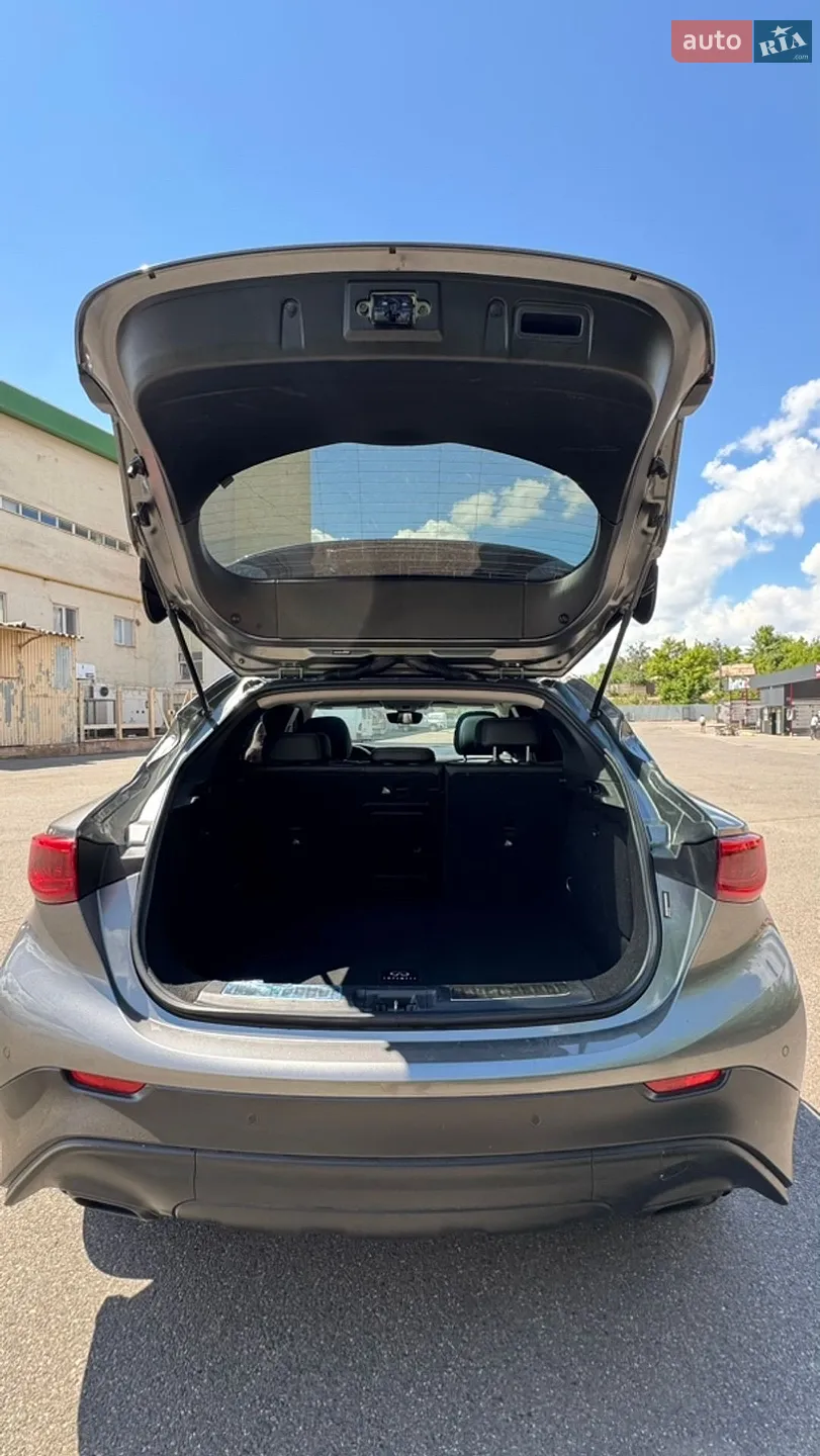 2016 Infiniti QX30 - мініатюра 8